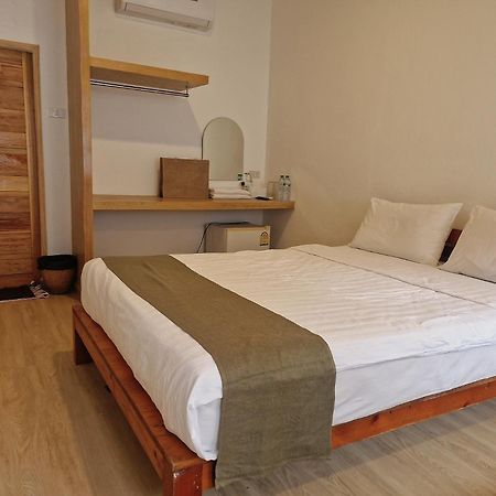 Samed Thanee Koh Samet Екстериор снимка